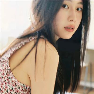 比基尼月亮